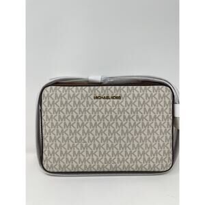 Michael Kors Jet Set Vanilla Large Logo Crossbody Bag NWT